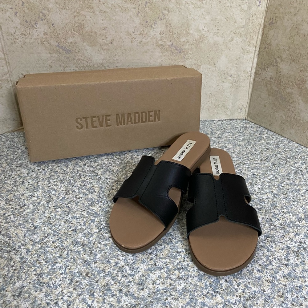 Steve Madden Hoku Black Leather Sandal